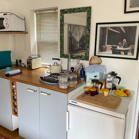 Primrose Villa Self Catering Bnb 몬머스 외부 사진